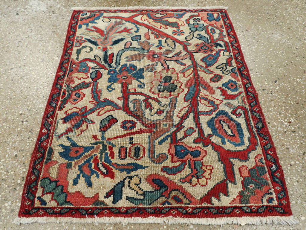Antique Persian Mahal Rug, No.17947 - Galerie Shabab