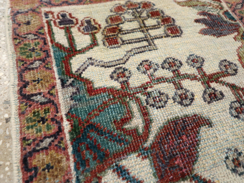 Vintage Persian Mahal Rug, No.17949 - Galerie Shabab