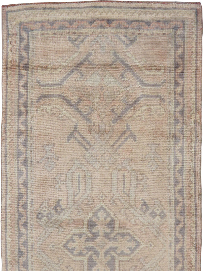 Antique Turkish Oushak Runner, No.17965 - Galerie Shabab