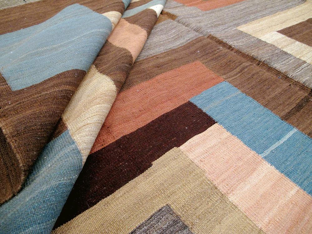 Modern Persian Flatweave Room Size Carpet, No.17967 - Galerie Shabab