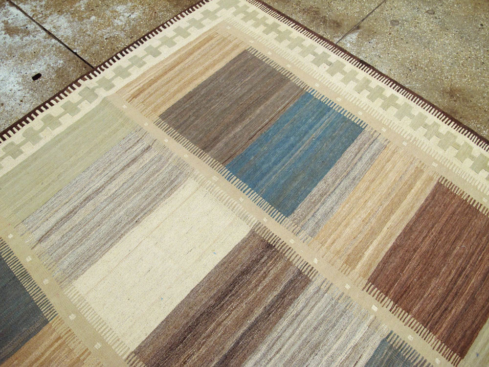 Modernist Persian Flat-weave Kilim, No.17968 - Galerie Shabab