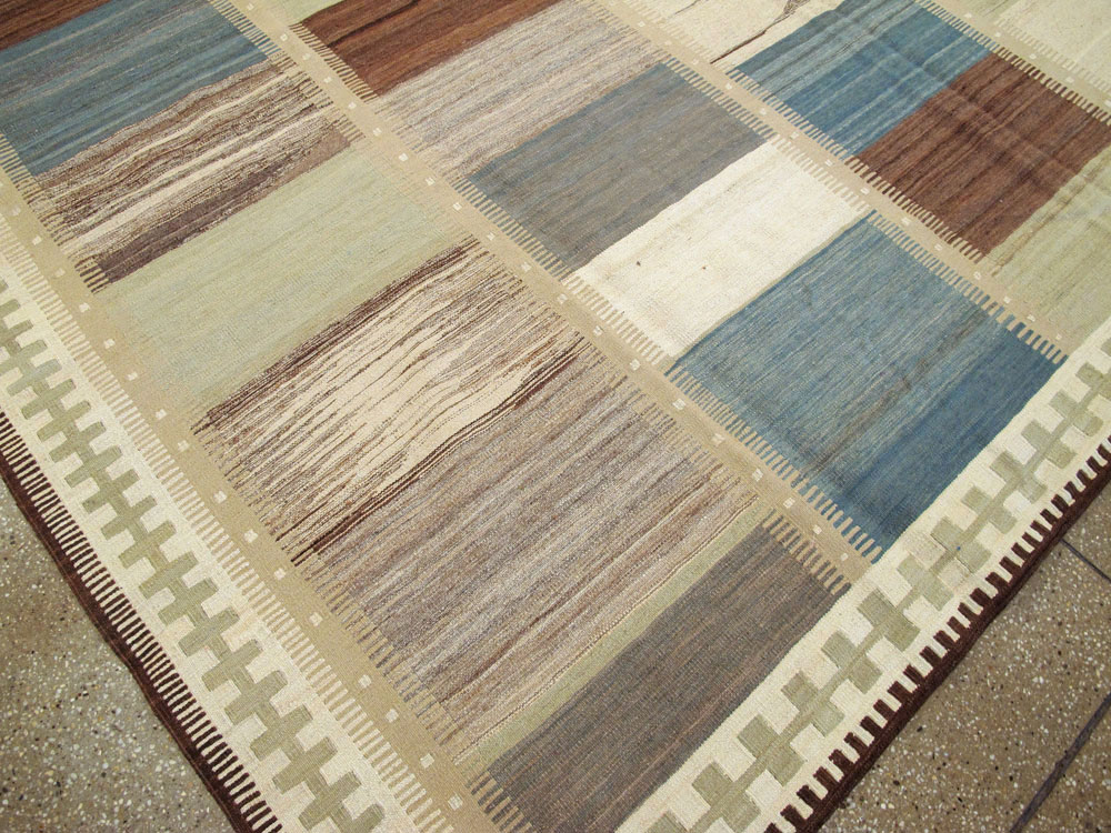 Modernist Persian Flat-weave Kilim, No.17968 - Galerie Shabab