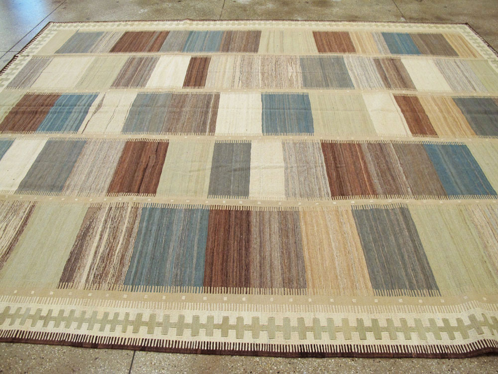 Modernist Persian Flat-weave Kilim, No.17968 - Galerie Shabab