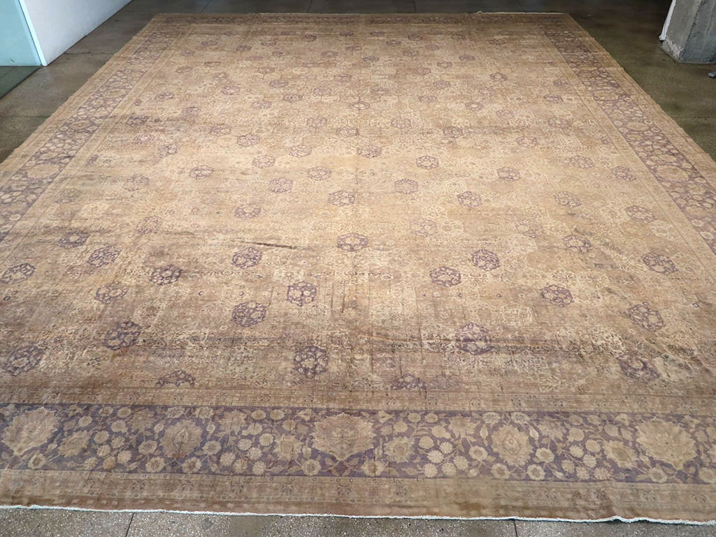Vintage Turkish Sivas Oversize Carpet, No.17982 - Galerie Shabab