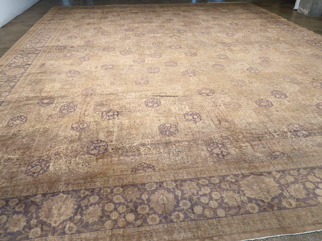 Vintage Turkish Sivas Oversize Carpet, No.17982 - Galerie Shabab