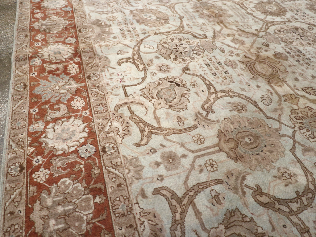 Antique Persian Tabriz Carpet, No.17986 - Galerie Shabab