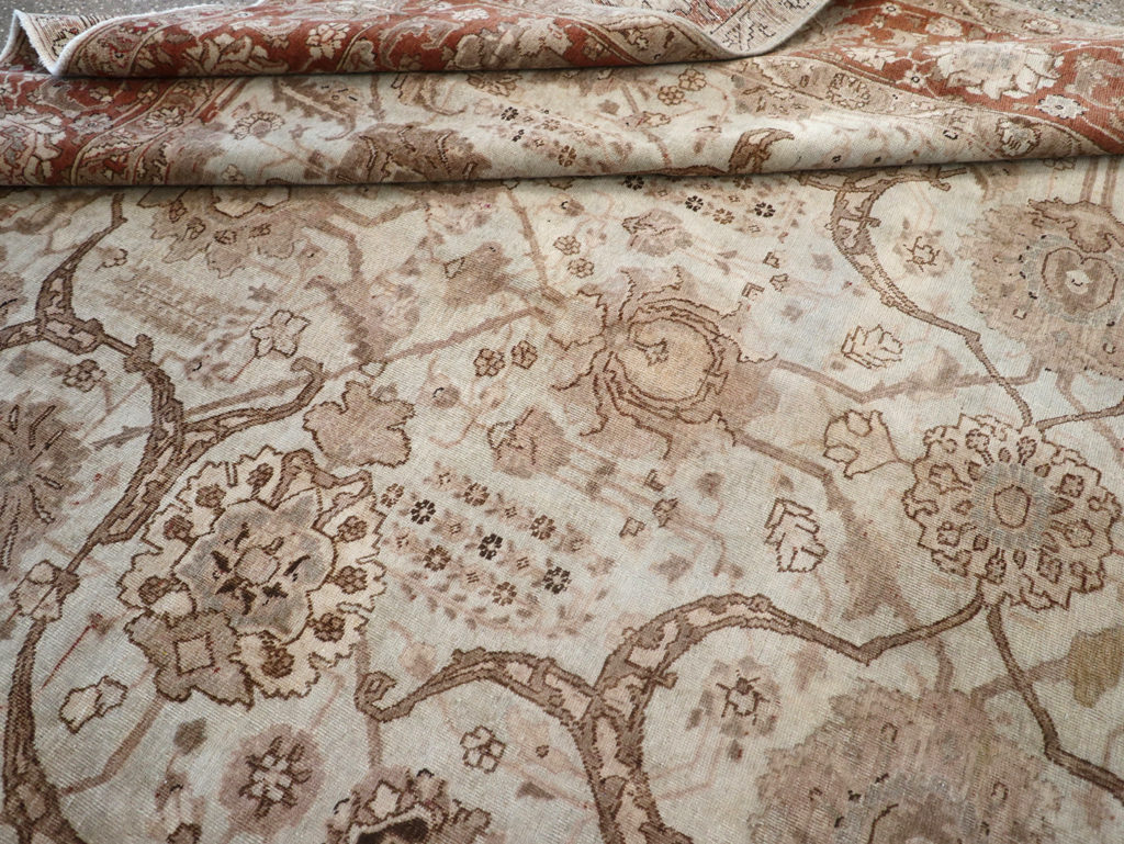 Antique Persian Tabriz Carpet, No.17986 - Galerie Shabab