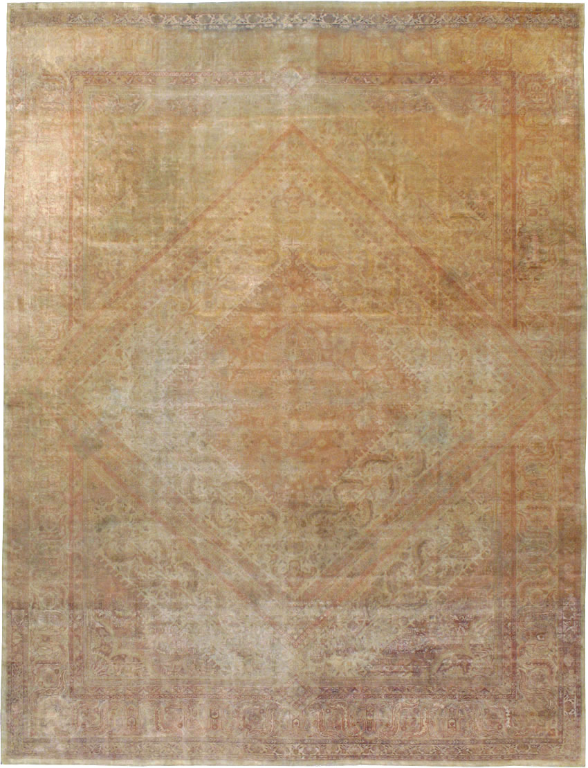 Vintage Turkish Sivas Carpet, No.17988 - Galerie Shabab