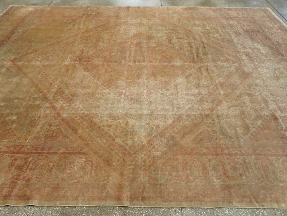 Vintage Turkish Sivas Carpet, No.17988 - Galerie Shabab