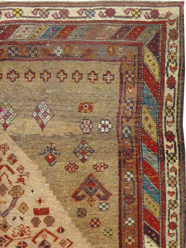 Antique Persian Bidjar Rug, No.18001 - Galerie Shabab