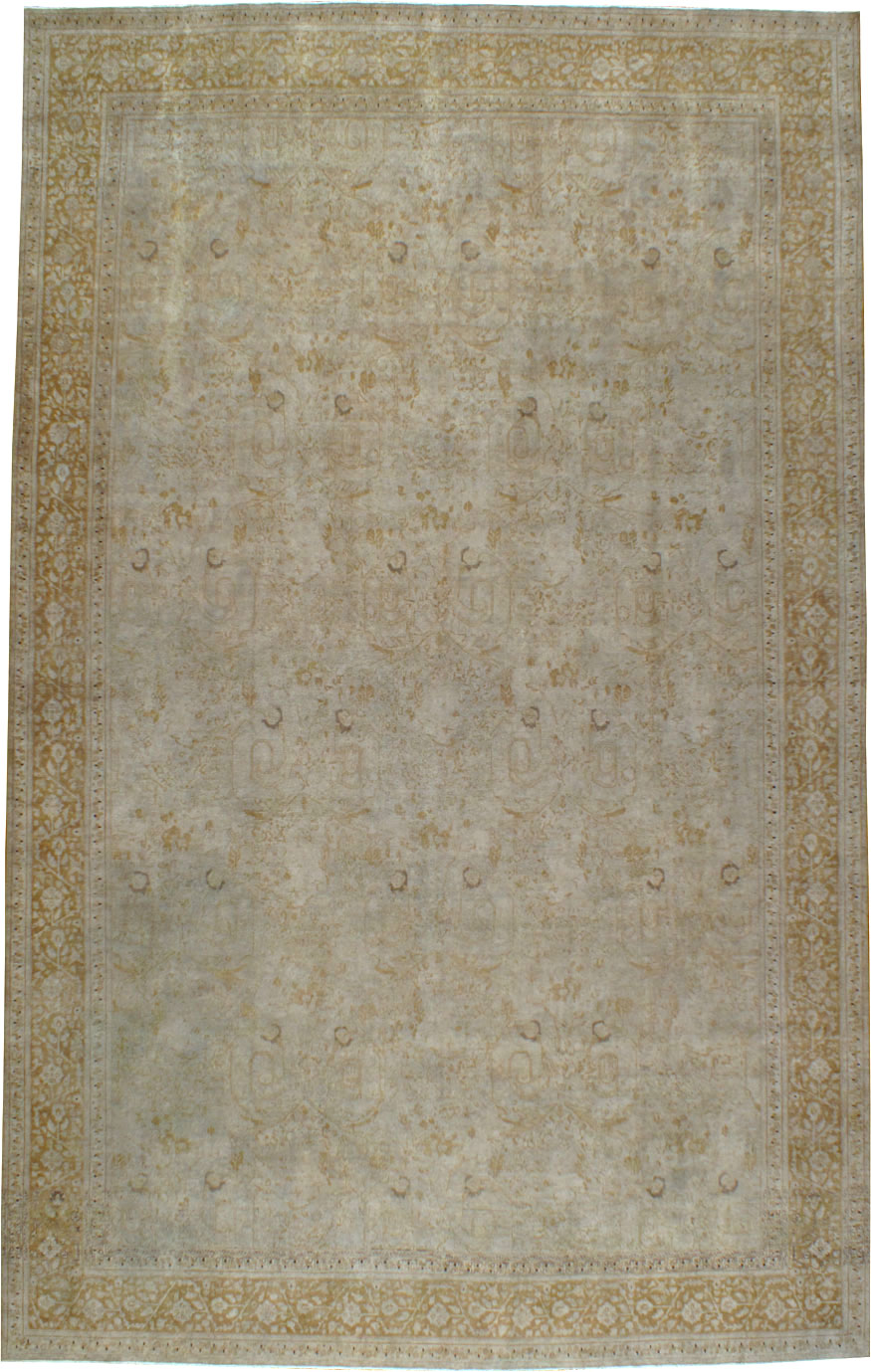 Antique Persian Tabriz Carpet, No.18010 - Galerie Shabab