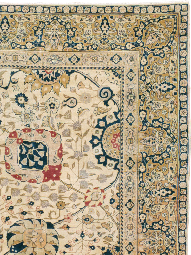 Antique Persian Tabriz Carpet, No.18022 - Galerie Shabab
