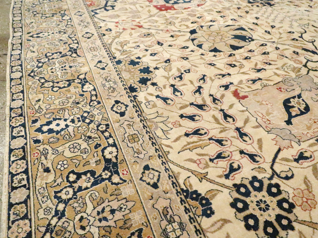 Antique Persian Tabriz Carpet, No.18022 - Galerie Shabab