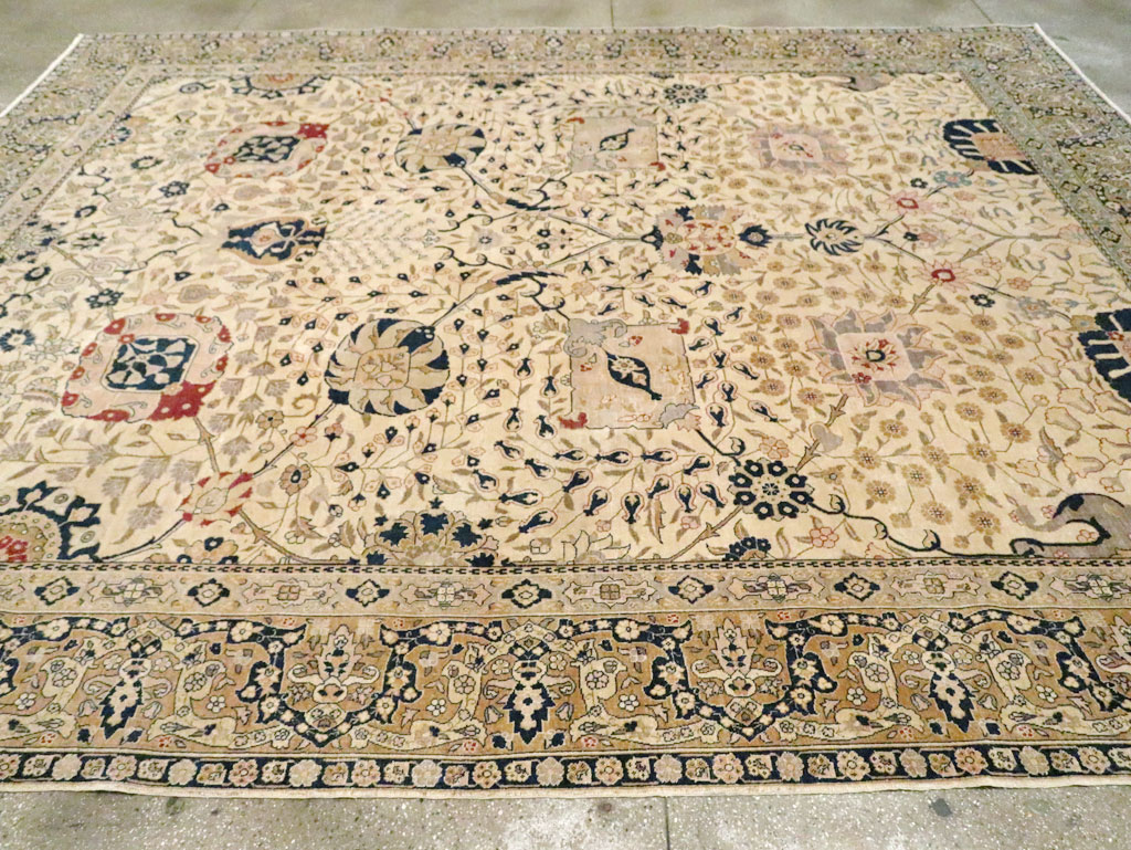 Antique Persian Tabriz Carpet, No.18022 - Galerie Shabab