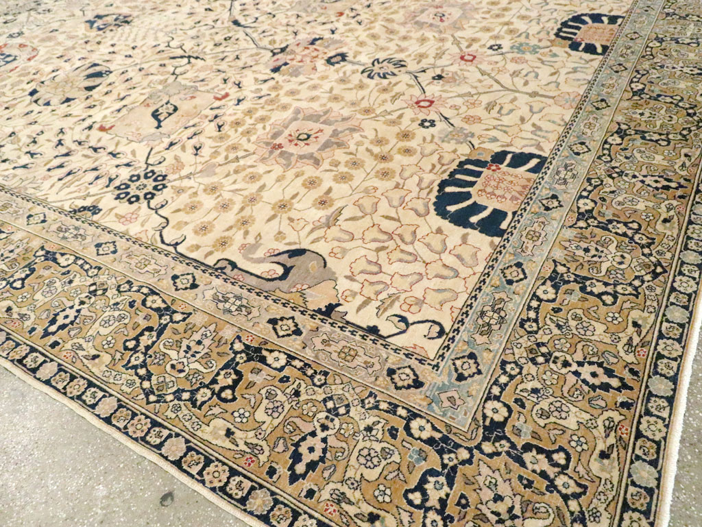 Antique Persian Tabriz Carpet, No.18022 - Galerie Shabab