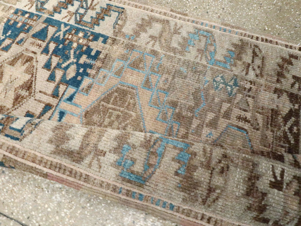 Vintage Turkish Oushak Runner, No.18045 - Galerie Shabab