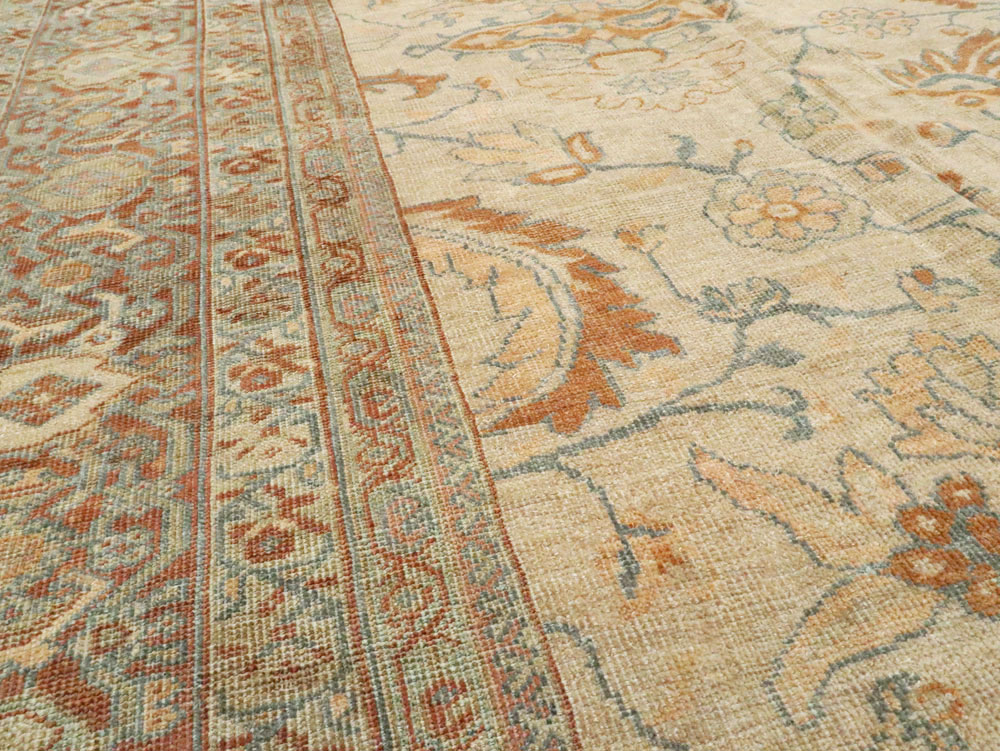 Antique Persian Sultanabad Carpet, No.18068 - Galerie Shabab