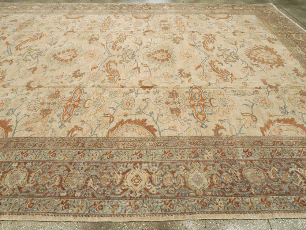 Antique Persian Sultanabad Carpet, No.18068 - Galerie Shabab