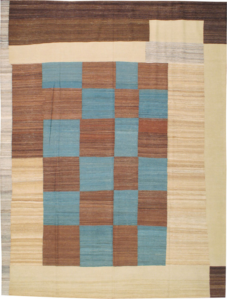 Modern Persian Flatweave Kilim Room Size Carpet, No.18082 - Galerie Shabab