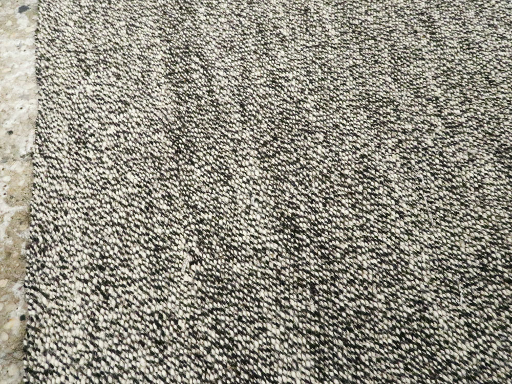 Vintage Flatweave Kilim Runner, No.18095 - Galerie Shabab