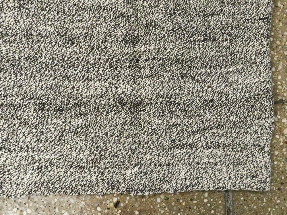 Vintage Flatweave Kilim Runner, No.18095 - Galerie Shabab