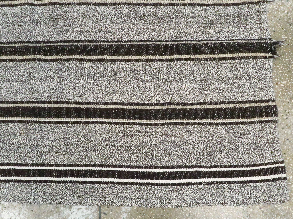 Vintage Turkish Flat-weave Kilim, No.18101 - Galerie Shabab