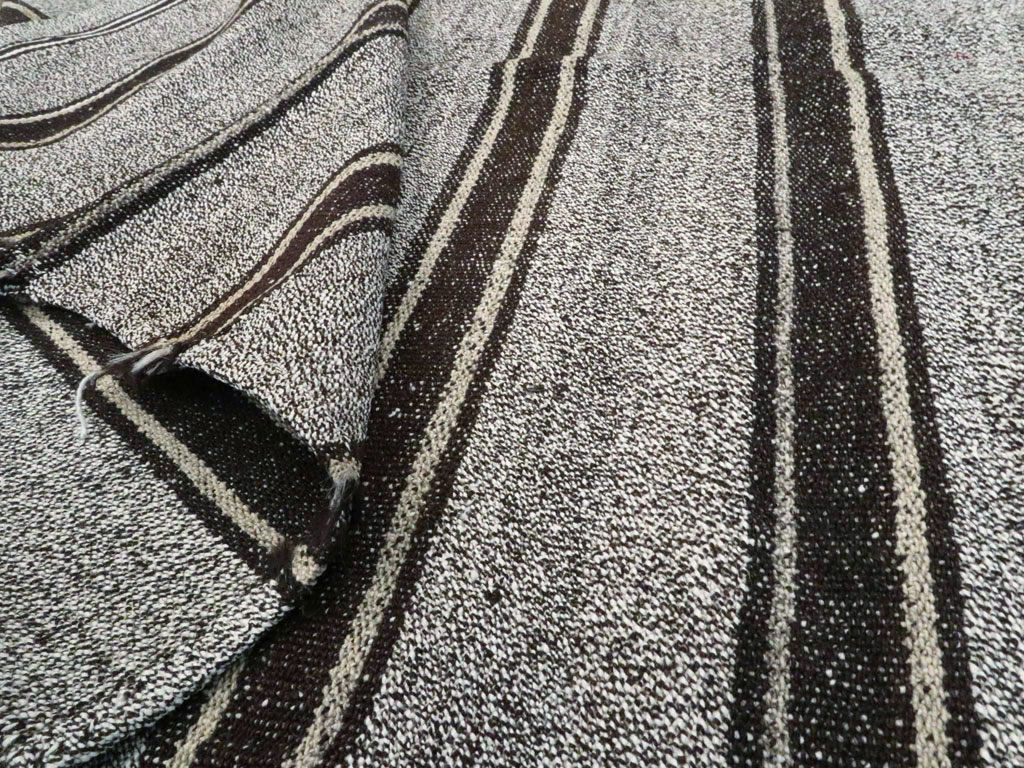 Vintage Turkish Flat-weave Kilim, No.18101 - Galerie Shabab