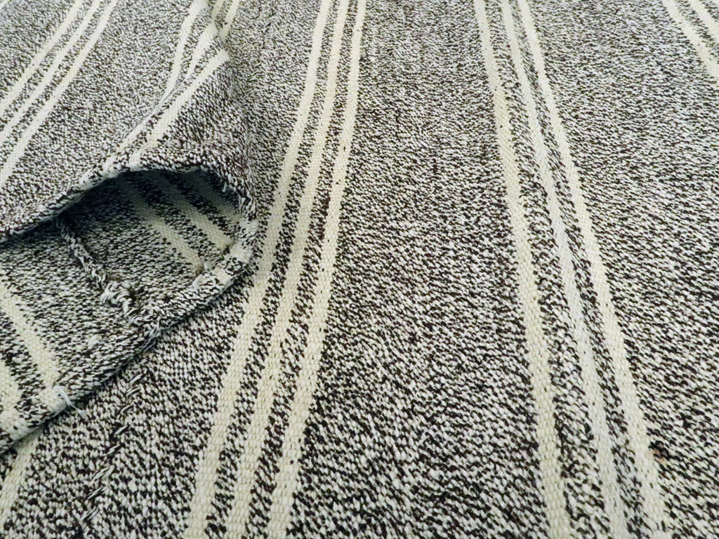 Vintage Turkish Flat-weave Kilim, No.18103 - Galerie Shabab