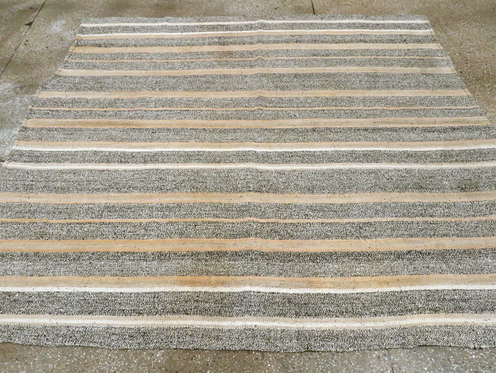 Vintage Turkish Flat-weave Kilim, No.18111 - Galerie Shabab