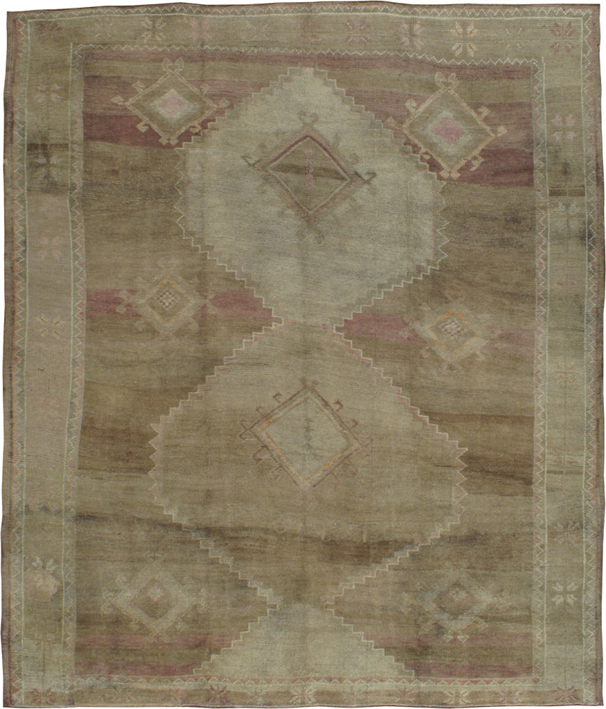 Vintage Oushak Carpet, No.18115 - Galerie Shabab