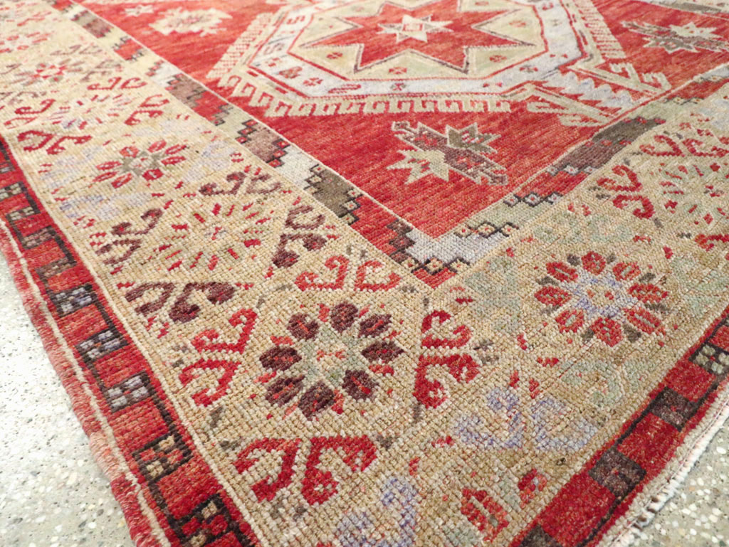 Vintage Turkish Oushak Rug, No.18121 - Galerie Shabab