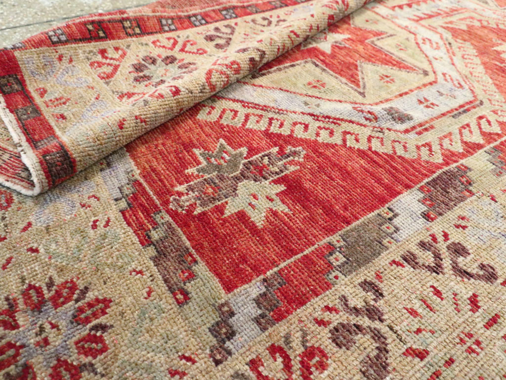 Vintage Turkish Oushak Rug, No.18121 - Galerie Shabab