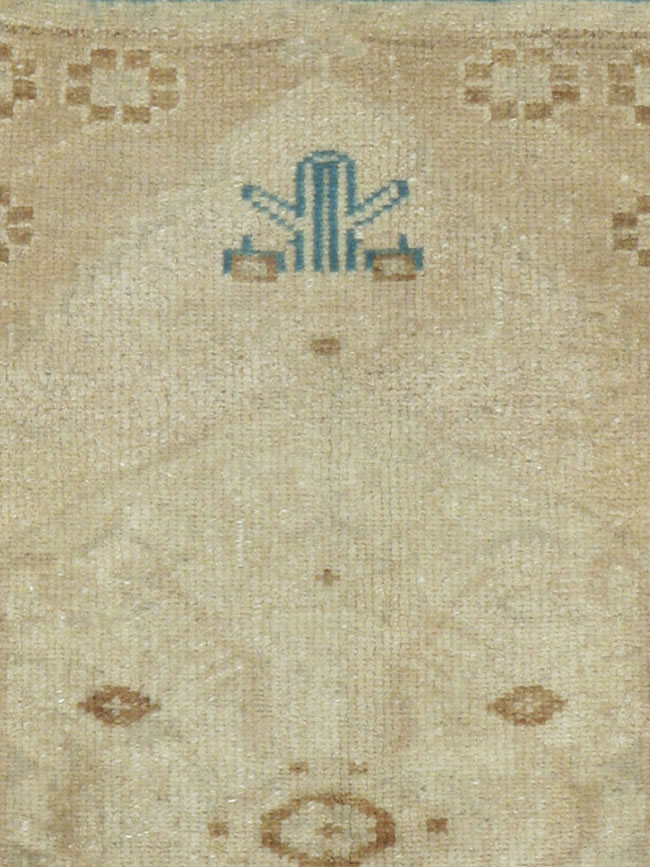 Vintage Turkish Oushak Rug, No.18127 - Galerie Shabab
