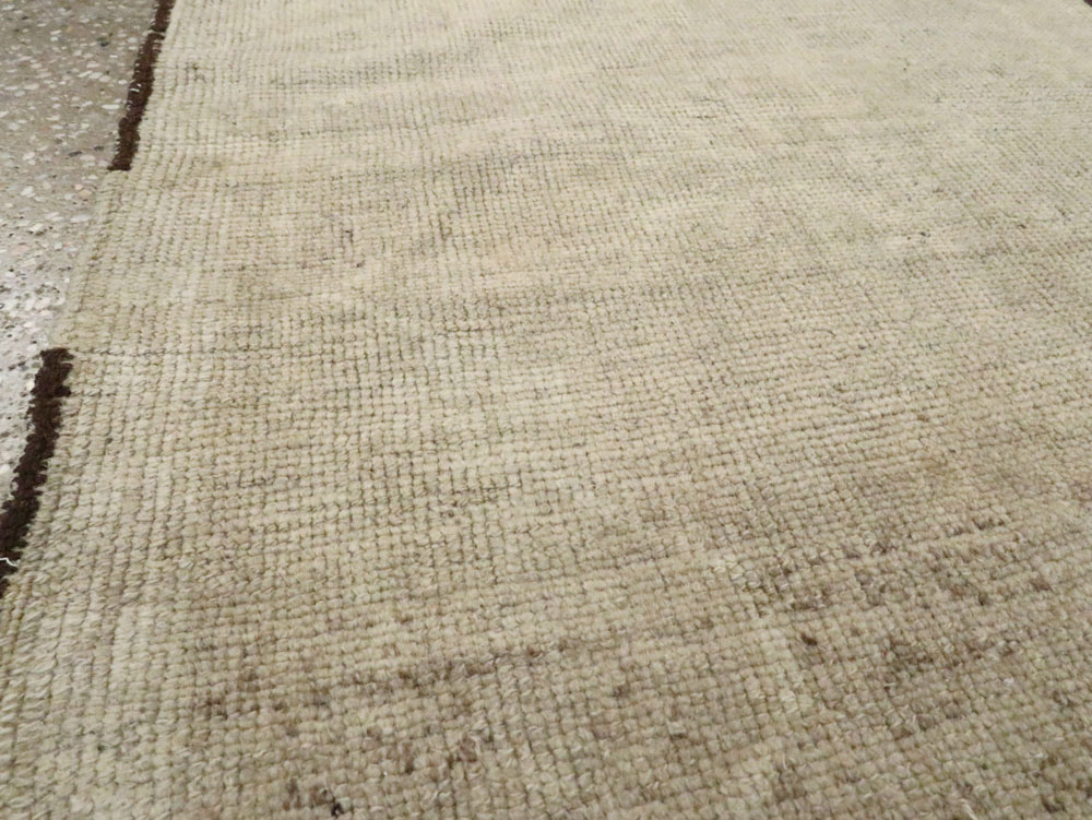 Antique Turkish Oushak Rug, No.18129 - Galerie Shabab