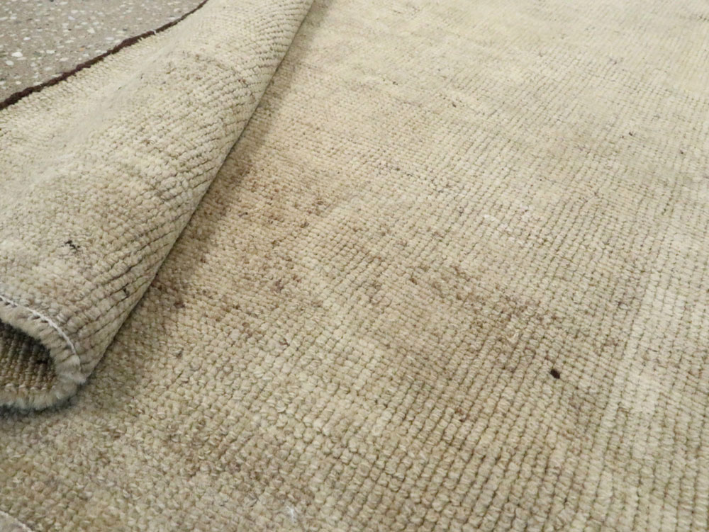 Antique Turkish Oushak Rug, No.18129 - Galerie Shabab