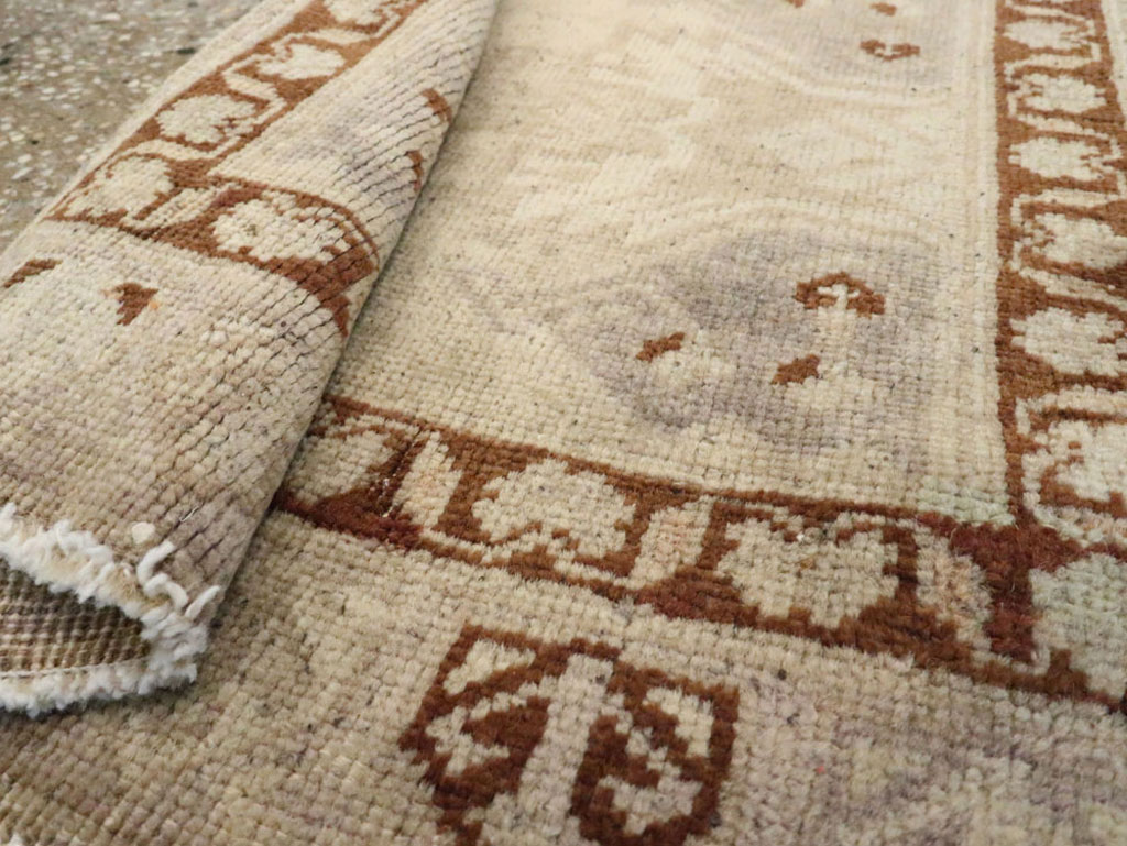 Antique Turkish Oushak Rug, No.18132 - Galerie Shabab