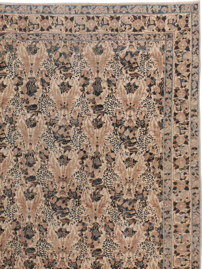 Antique Persian Lavar Kerman Carpet, No.18137 - Galerie Shabab