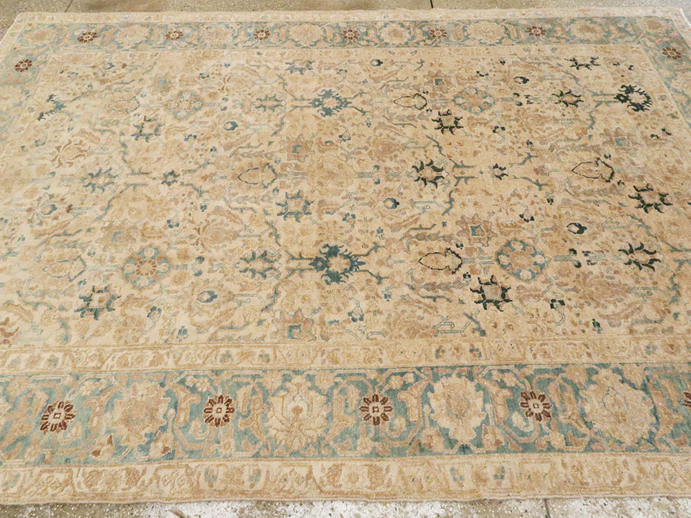 Antique Persian Tabriz Accent Carpet, No.18146 - Galerie Shabab