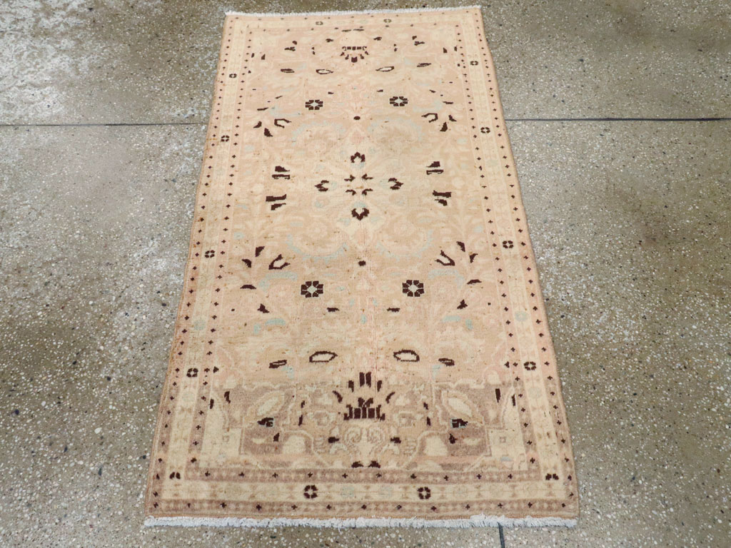 Antique Persian Tabriz Rug, No.18160 - Galerie Shabab