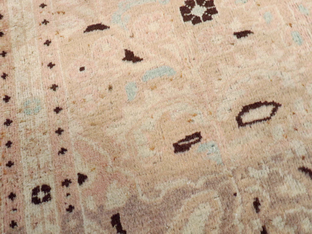 Antique Persian Tabriz Rug, No.18160 - Galerie Shabab