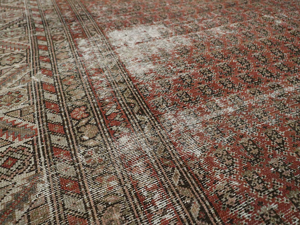 Antique Persian Malayer Distressed Carpet, No.18163 - Galerie Shabab