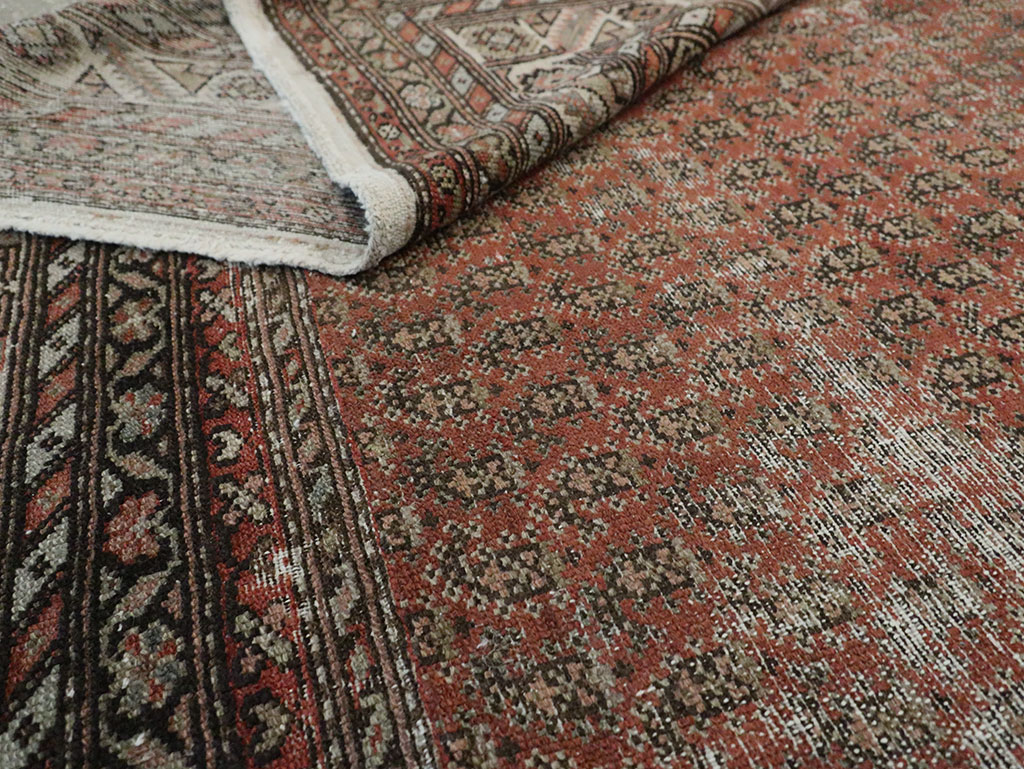 Antique Persian Malayer Distressed Carpet, No.18163 - Galerie Shabab