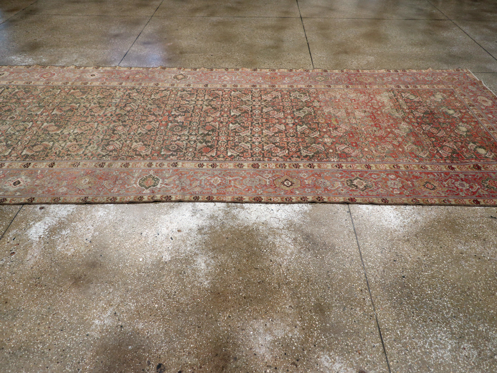 Antique Persian Malayer Long Gallery Carpet, No.18164 - Galerie Shabab