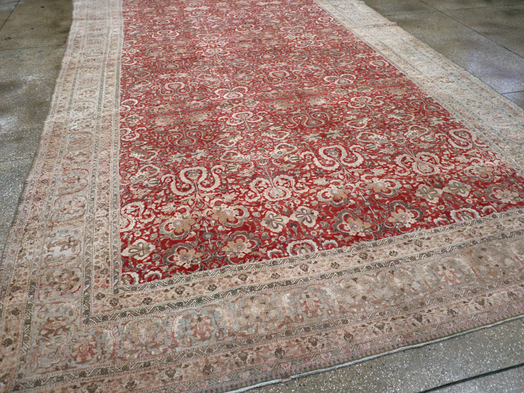 Antique Persian Tabriz Rug, No.18167 - Galerie Shabab