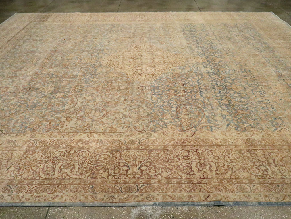Antique Persian Lavar Kerman Carpet, No.18170 - Galerie Shabab