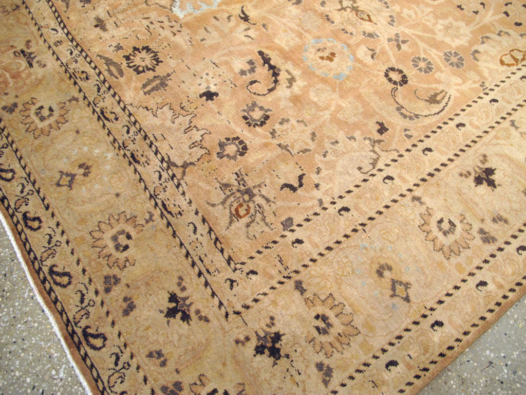Antique Persian Mashad Carpet, No.18177 - Galerie Shabab
