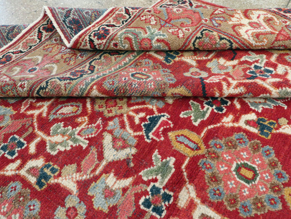 Vintage Persian Mahal Accent Carpet, No.18178 - Galerie Shabab