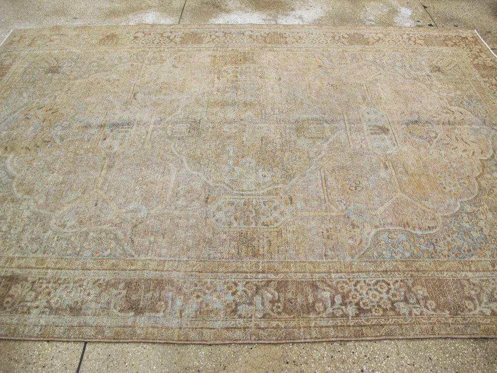 Antique Persian Tabriz Carpet, No.18187 - Galerie Shabab