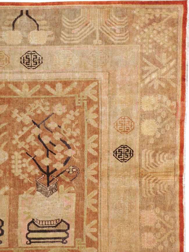Vintage East Turkestan Khotan Carpet, No.18212 - Galerie Shabab