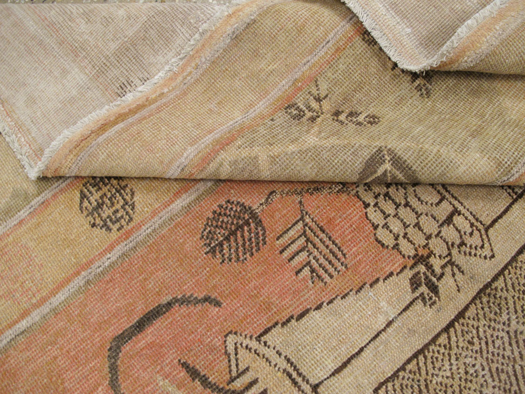 Vintage East Turkestan Khotan Carpet, No.18213 - Galerie Shabab